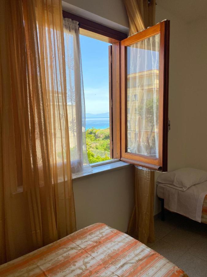 Raggio Di Sole Apartment Тропеа Екстериор снимка